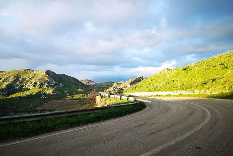 Sicilia in moto: 10 giorni e 8 notti tra le più belle strade siciliane
